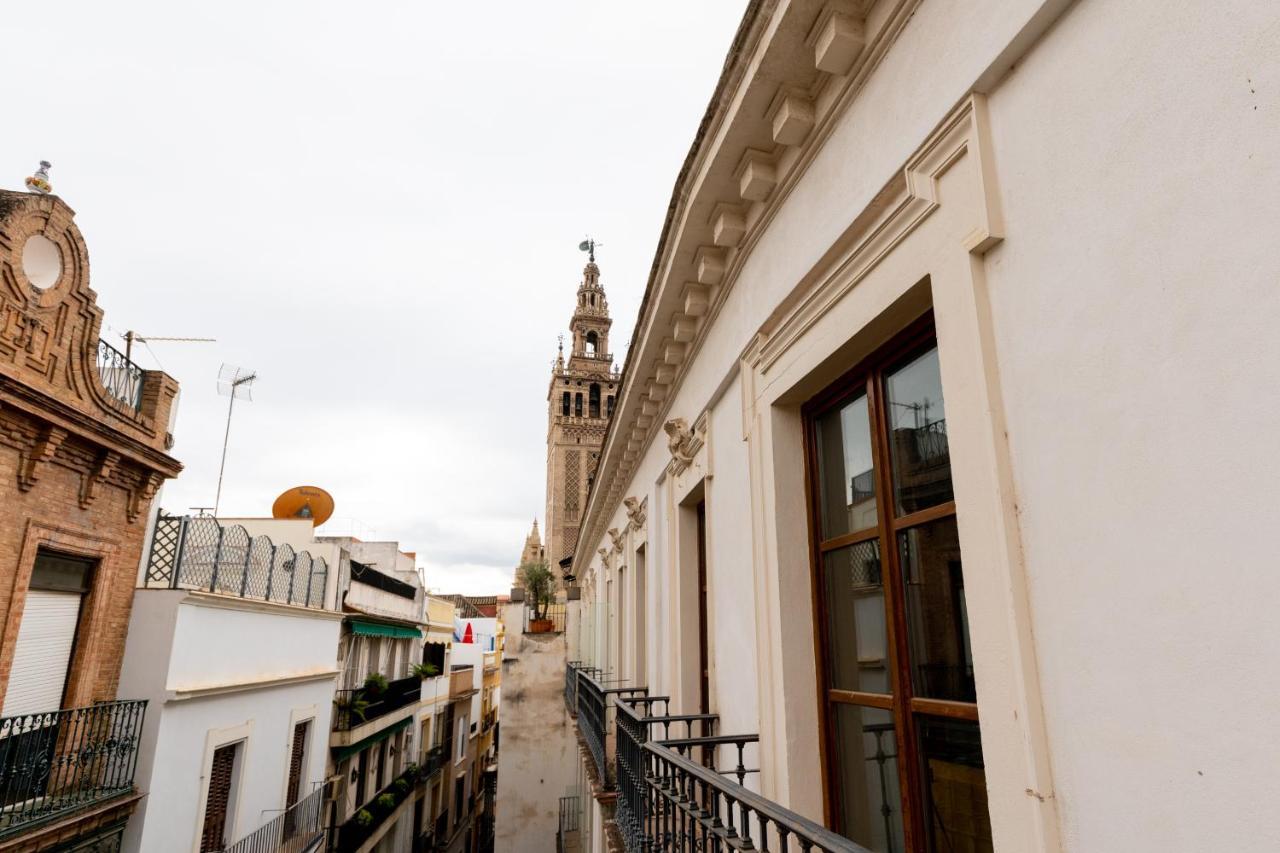 Cathedral Apartment, Upper Floor Apartment Sevilla Eksteriør bilde