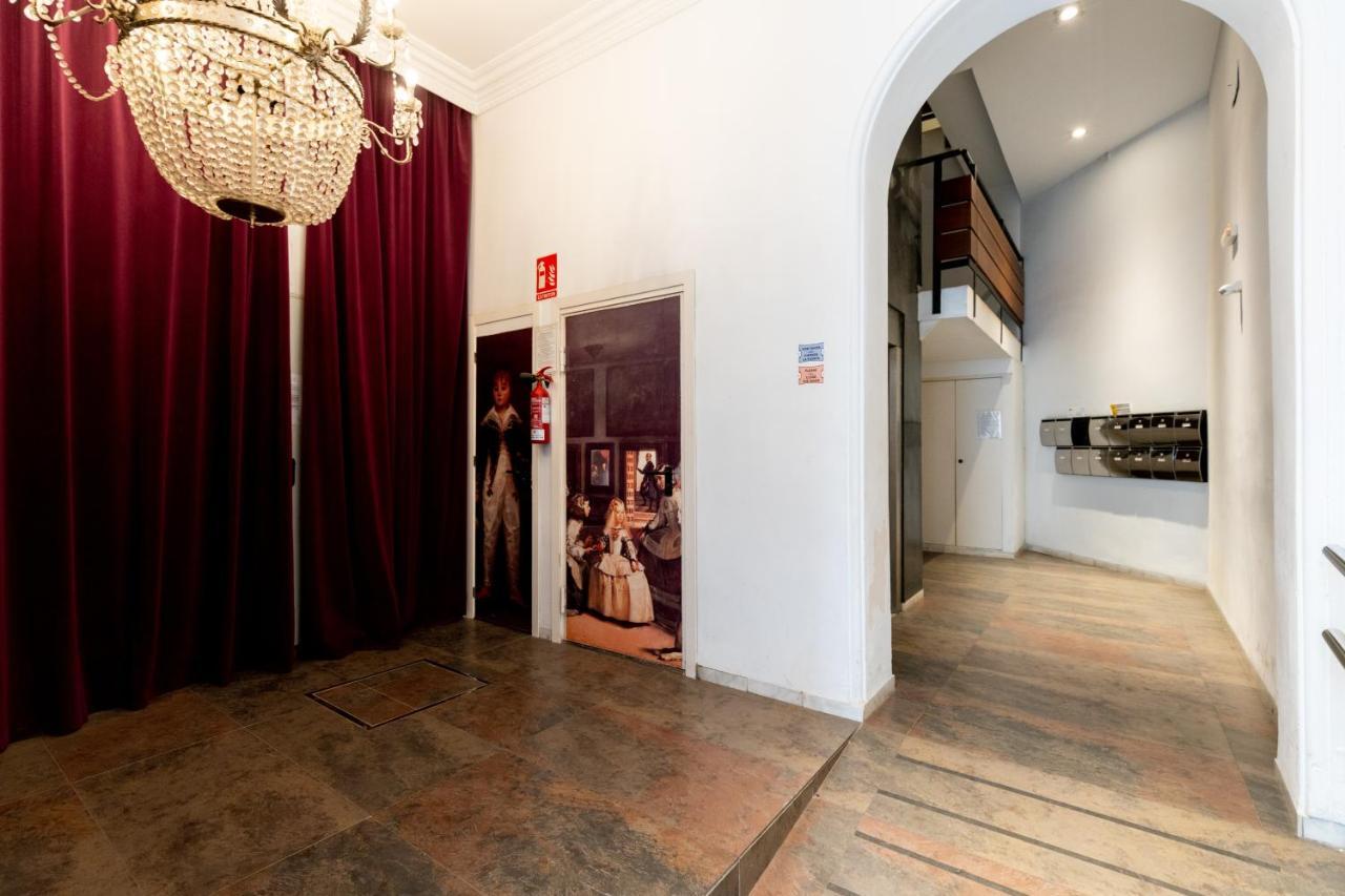 Cathedral Apartment, Upper Floor Apartment Sevilla Eksteriør bilde